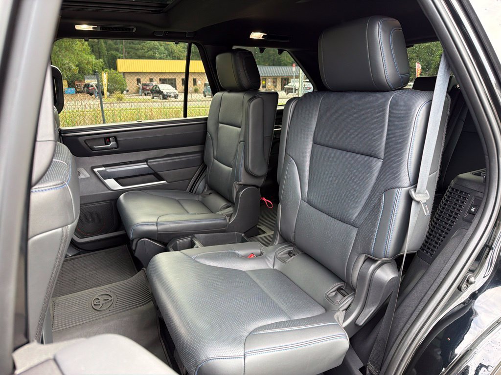 Used 2024 Toyota Sequoia Platinum AWD/4WD image 21