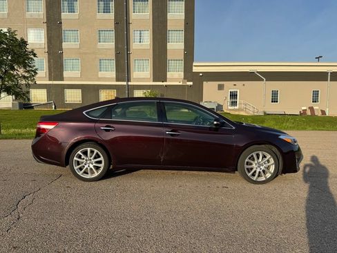 Used 2014 Toyota Avalon Limited FWD image 13