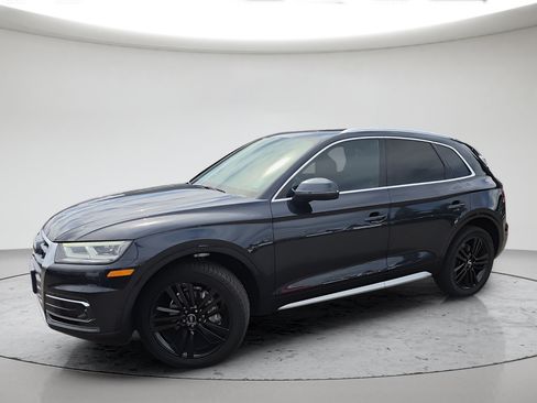 Used 2020 Audi Q5 Prestige AWD/4WD image 7