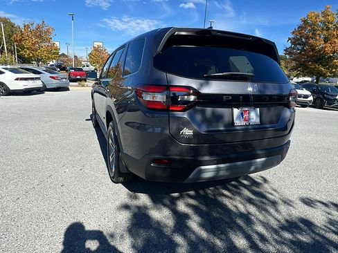 New 2025 Honda Pilot EX-L image 6