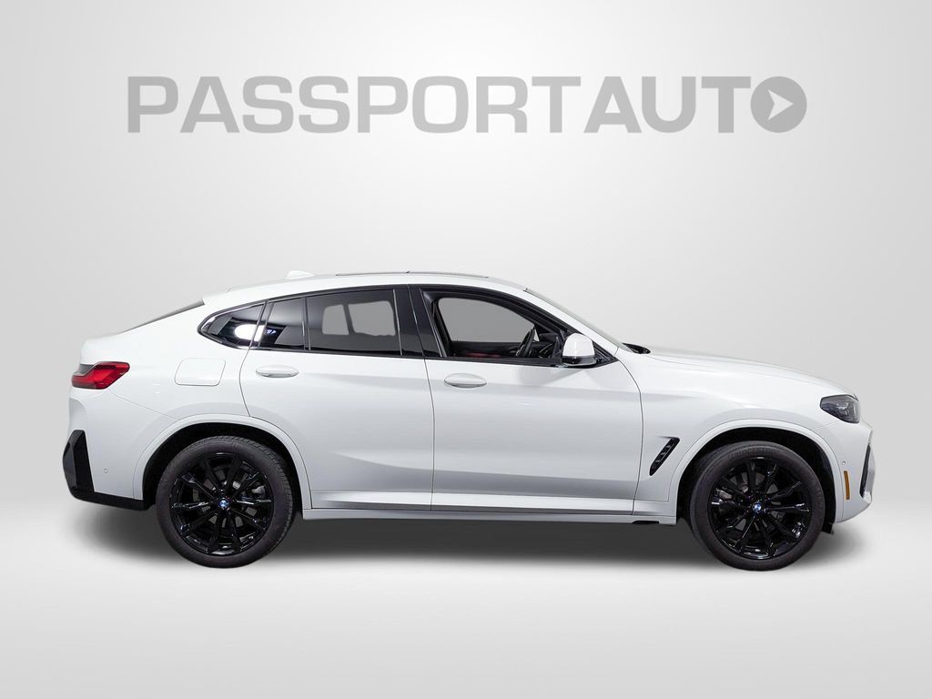 Used 2024 BMW X4 xDrive30i w/ Premium Package AWD/4WD image 8