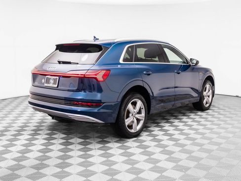 Used 2019 Audi e-tron Premium Plus image 6