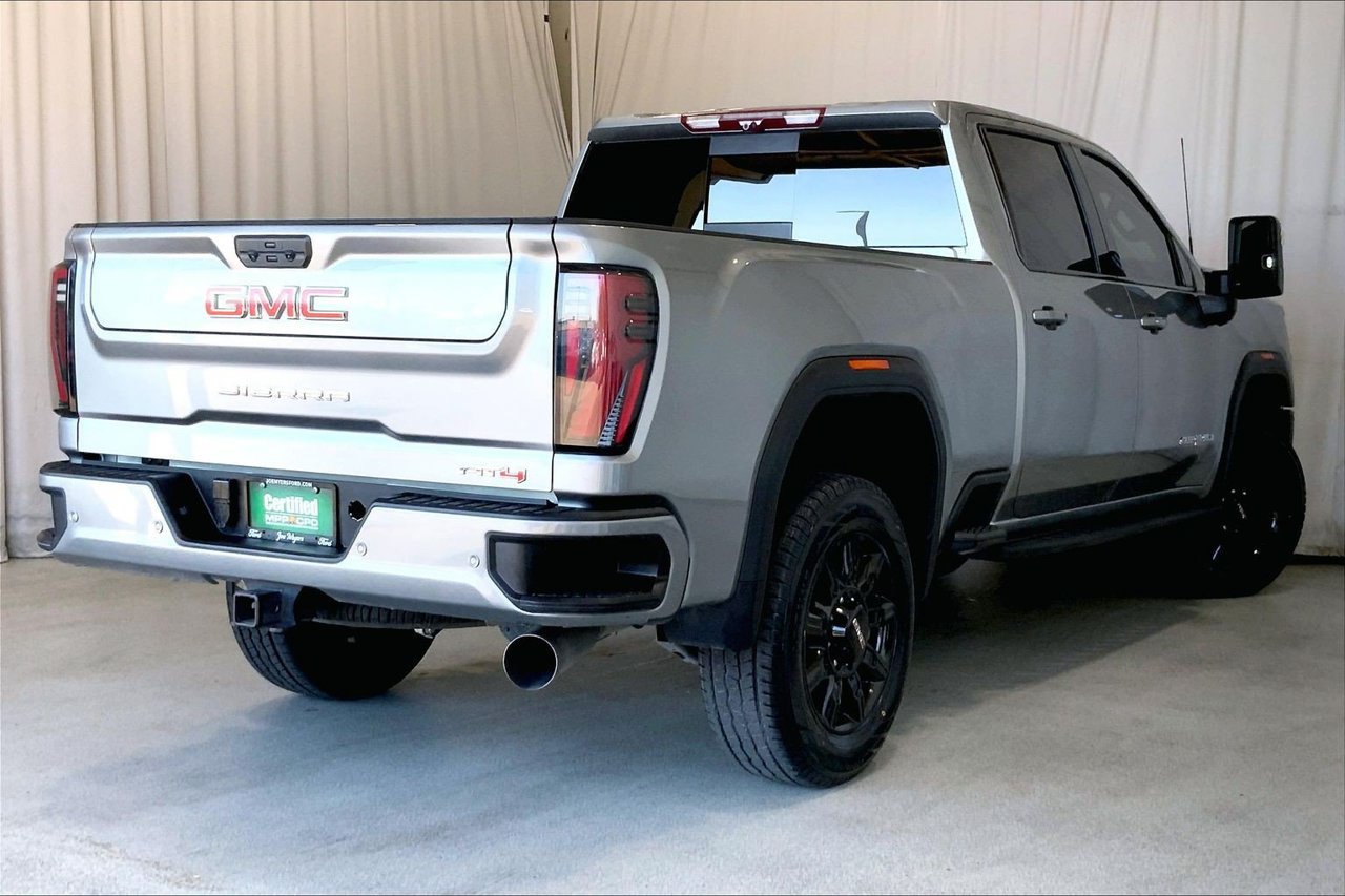 Used 2024 GMC Sierra 2500 AT4 w/ AT4 Premium Plus Package AWD/4WD image 13