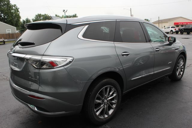 Used 2024 Buick Enclave Avenir w/ Avenir Technology Package AWD/4WD image 5
