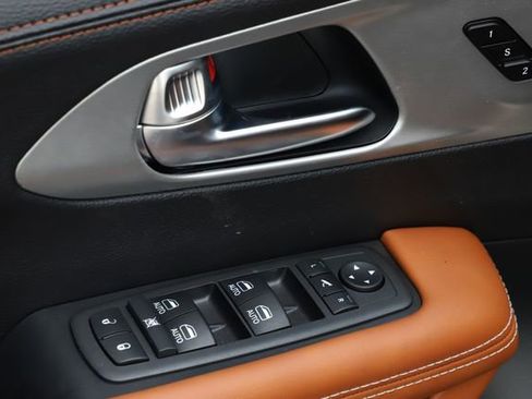 New 2026 Chrysler Pacifica Pinnacle AWD/4WD image 17