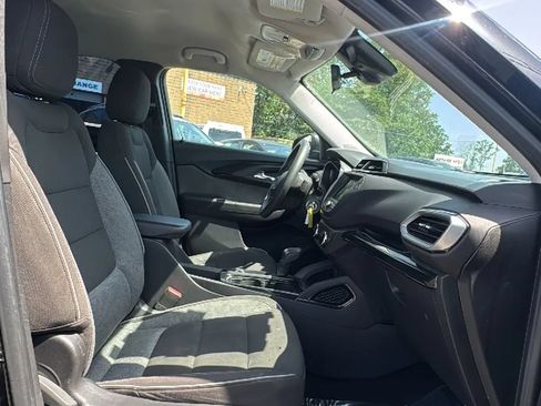 Used 2022 Chevrolet TrailBlazer LS AWD/4WD image 24