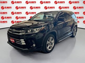 Used 2018 Toyota Highlander Limited FWD video 1