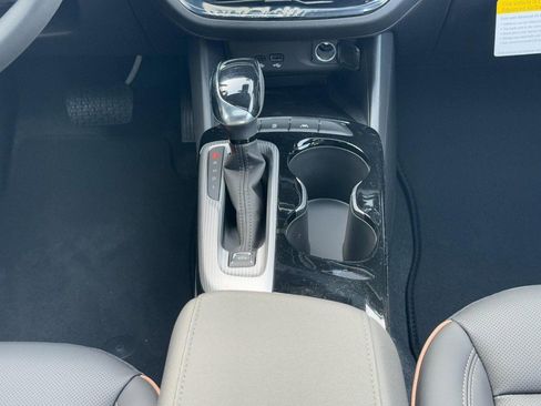 New 2026 Buick Envista Avenir FWD image 14