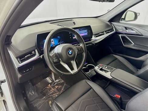 Used 2026 BMW X1 xDrive28i AWD/4WD image 9