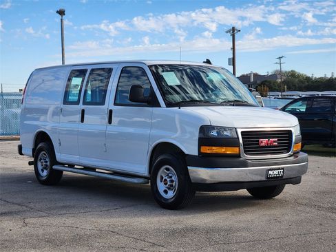 Certified 2024 GMC Savana 2500 w/ Driver Convenience Package image 3