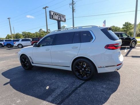 Used 2026 BMW X7 xDrive40i w/ Premium Package AWD/4WD image 6