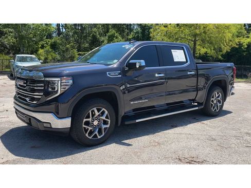 Certified 2023 GMC Sierra 1500 SLT AWD/4WD image 5