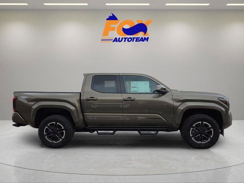 New 2026 Toyota Tacoma TRD Sport image 5