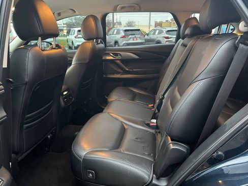 Used 2022 MAZDA CX-9 Touring image 25