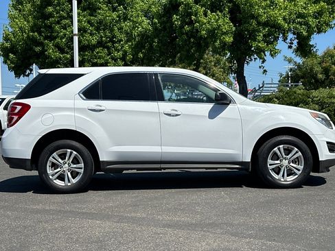 Used 2016 Chevrolet Equinox LS AWD/4WD image 3