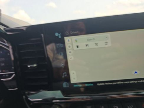 Used 2024 Chevrolet Silverado 2500 ZR2 w/ Technology Package image 48