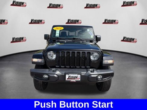 Used 2021 Jeep Gladiator Sport AWD/4WD image 2