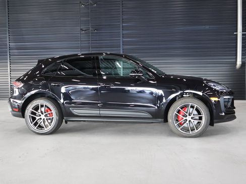 New 2026 Porsche Macan S image 11