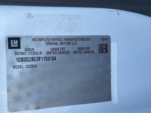 Used 2015 Chevrolet Express 3500 w/ Shuttle Bus Package image 57