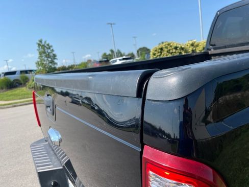 Used 2016 Ford F350 XLT w/ XLT Premium Package AWD/4WD image 12
