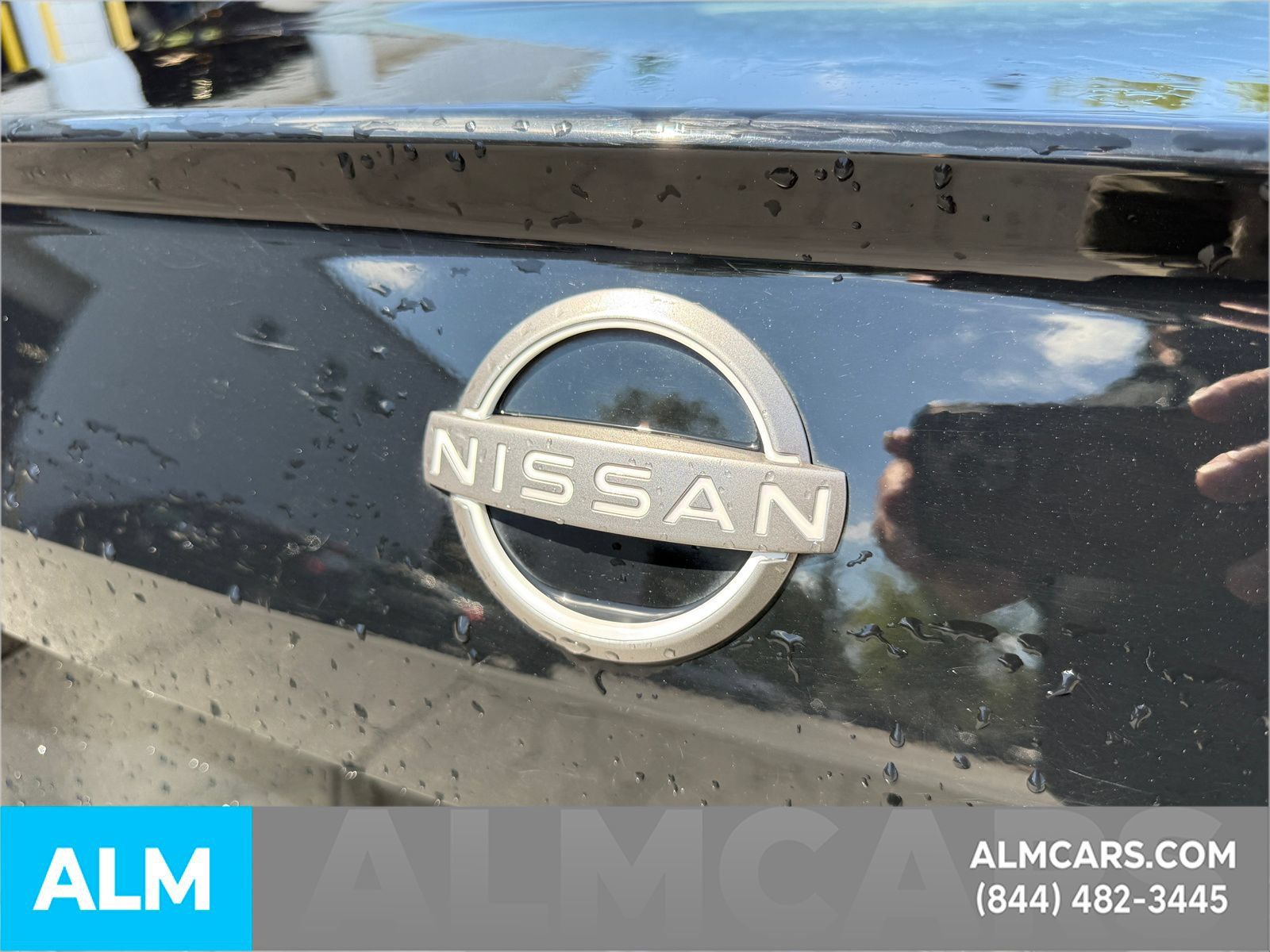 Used 2024 Nissan Altima 2.5 SV FWD image 6