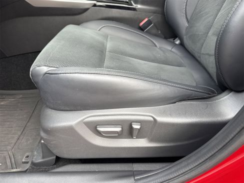 Used 2024 Mitsubishi Eclipse Cross SE image 18