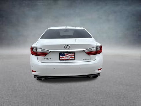 Used 2017 Lexus ES 350 w/ Premium Package FWD image 5