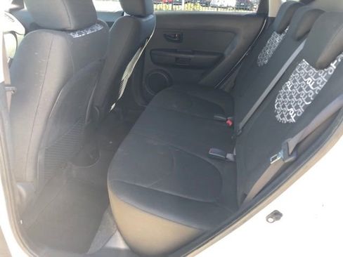 Used 2010 Kia Soul + image 26