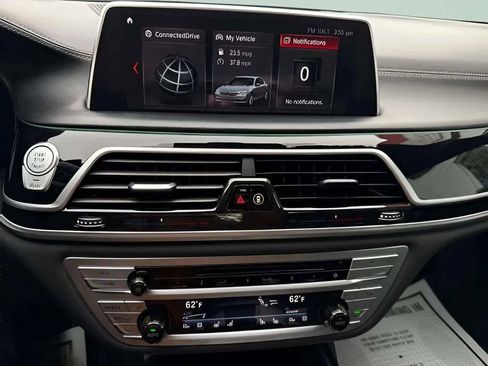 Used 2018 BMW 740i image 60