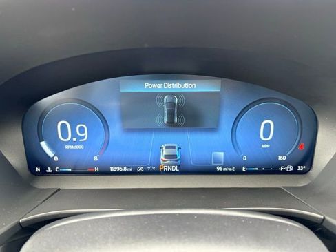 Used 2024 Ford Escape Platinum w/ Premium Technology Package image 30