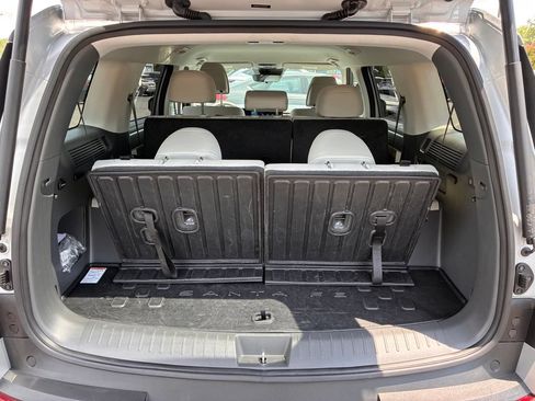 Used 2025 Hyundai Santa Fe SEL AWD/4WD image 13