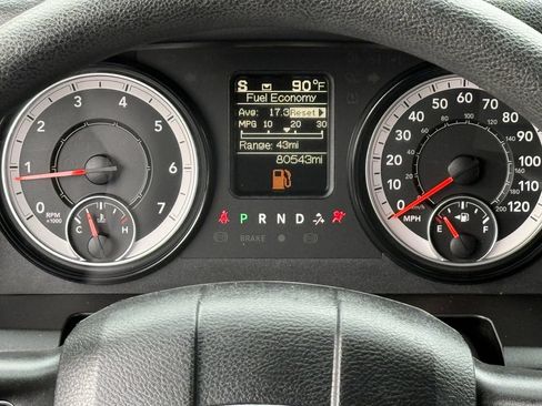 Used 2022 RAM 1500 Tradesman w/ Chrome Plus Package RWD image 15