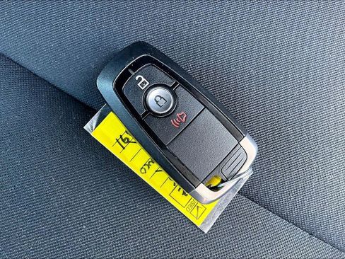 Used 2025 Ford Bronco 2-Door AWD/4WD image 6