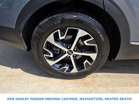 Used 2024 Kia Sportage EX FWD image 21