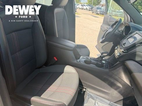 Used 2023 Chevrolet Equinox RS AWD/4WD image 34