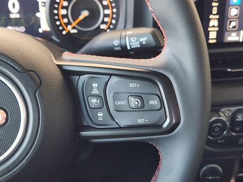 Used 2024 Jeep Gladiator Rubicon AWD/4WD image 28