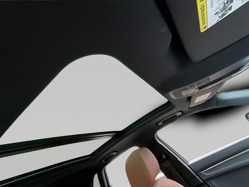 Used 2025 Audi Q3 2.0T Premium w/ Convenience Package image 27