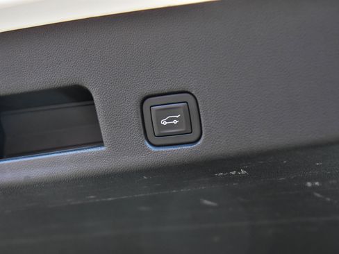 Used 2024 GMC Acadia Elevation image 50