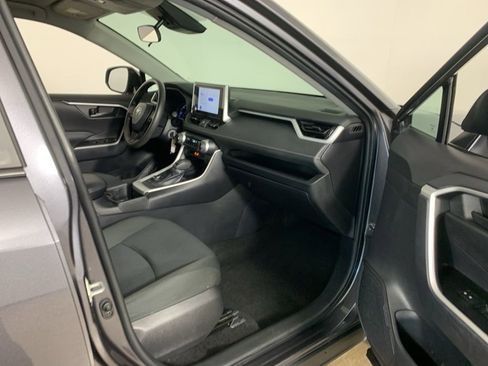 Used 2024 Toyota RAV4 LE AWD/4WD image 36