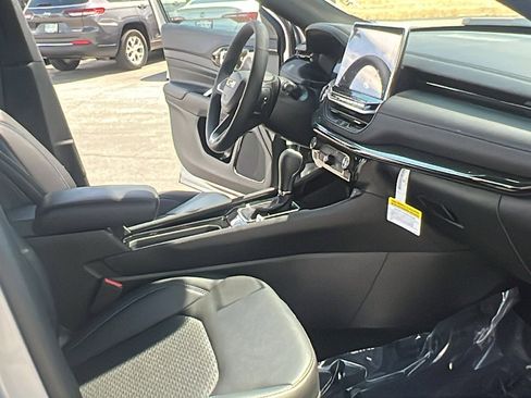 New 2025 Jeep Compass Latitude w/ Altitude Special Edition image 11