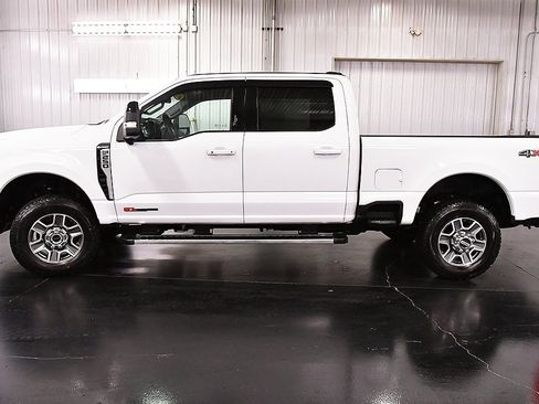 Used 2024 Ford F250 Lariat image 4