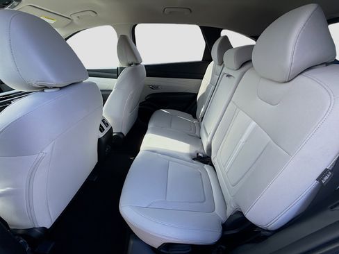 New 2026 Hyundai Tucson SEL image 18