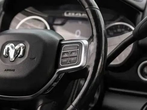 Used 2019 RAM 2500 Laramie w/ Black Appearance Package image 21