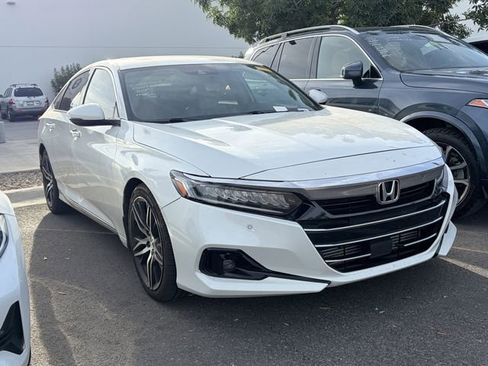 Used 2021 Honda Accord Touring image 3