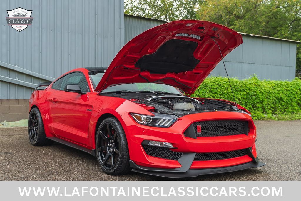 Used 2017 Ford Mustang Shelby GT350R w/ GT350R Equipment Group 920A RWD image 18