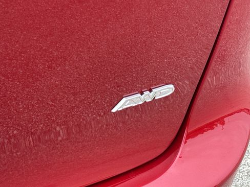 New 2027 Chrysler Pacifica Select w/ Family Tech Group AWD/4WD image 8