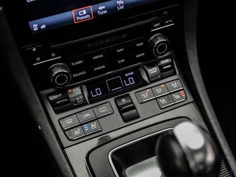 Used 2017 Porsche 911 Turbo S image 69