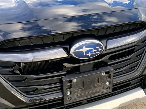 Used 2023 Subaru Outback Limited image 29