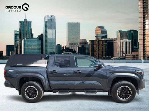 Used 2024 Toyota Tacoma TRD Off-Road w/ TRD Off Road Upgrade Package image 7