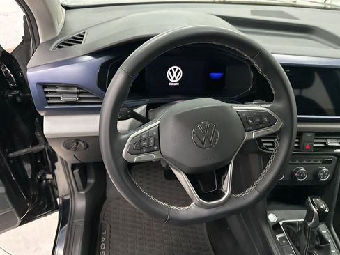 Used 2022 Volkswagen Taos SE image 10